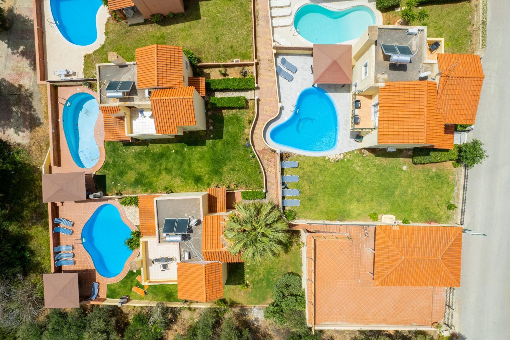Renia'S Villas Hersonissos  Exteriör bild