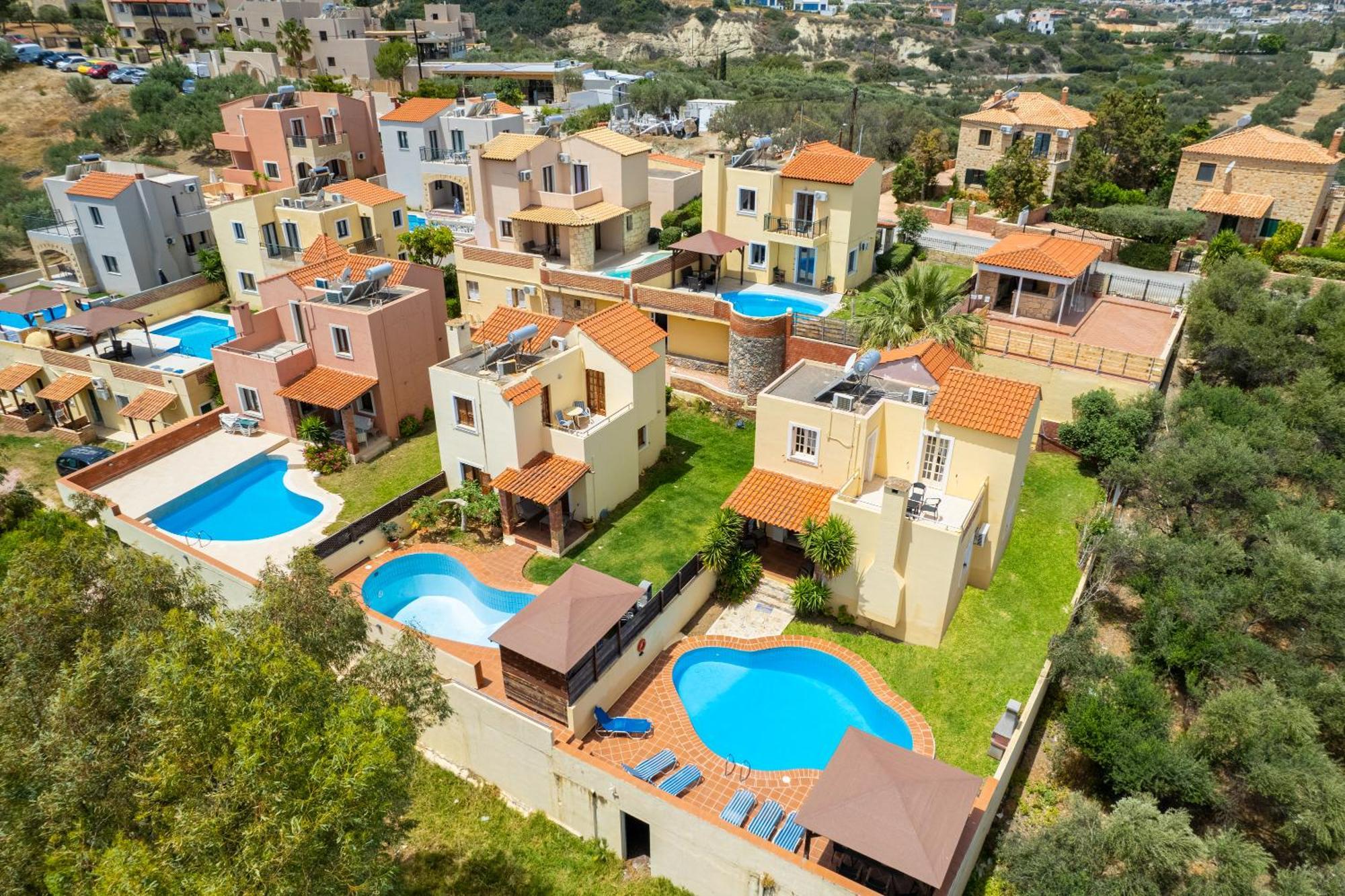 Renia'S Villas Hersonissos  Exteriör bild