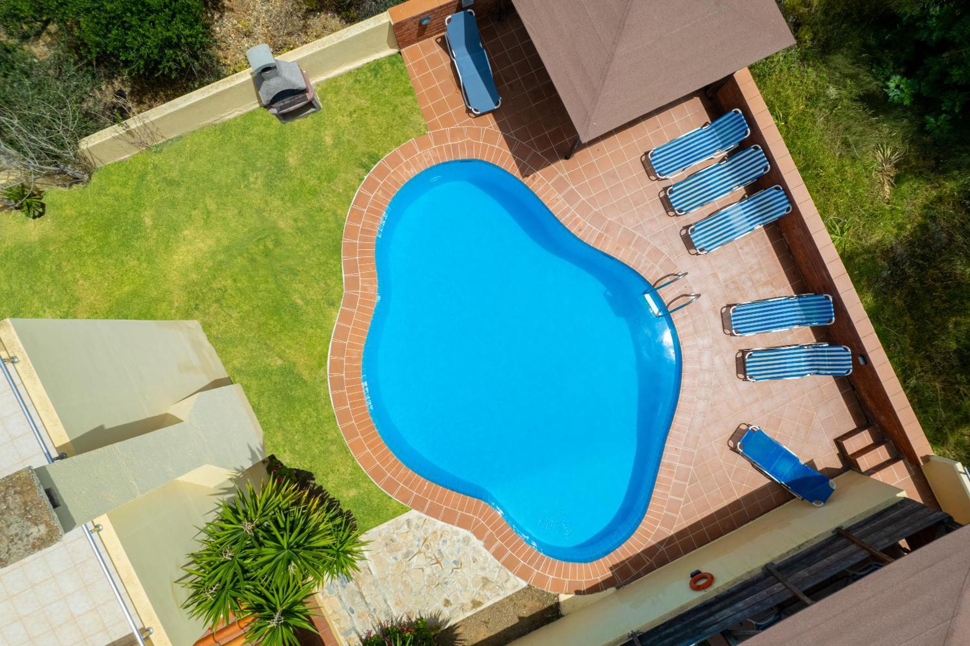 Renia'S Villas Hersonissos  Exteriör bild