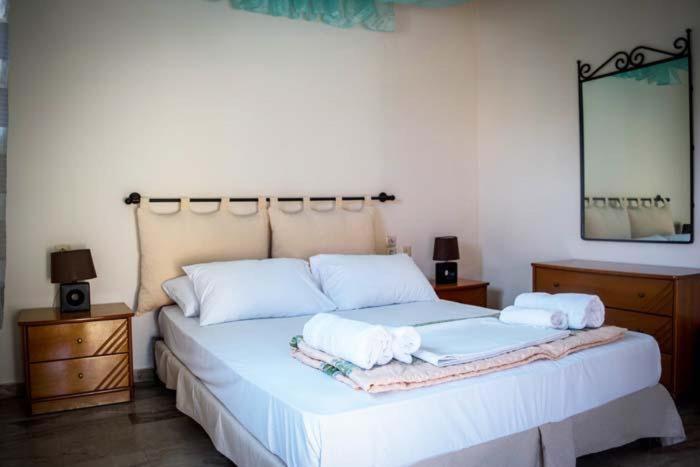 Renia'S Villas Hersonissos  Exteriör bild